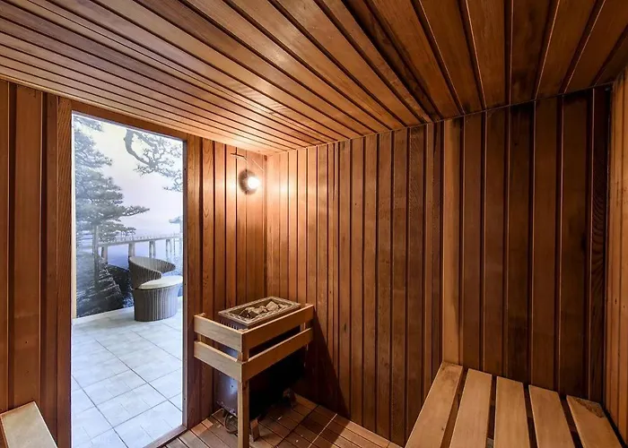 Dans L'aile Du Chateau 130m2 6 Personnes Carcassonne