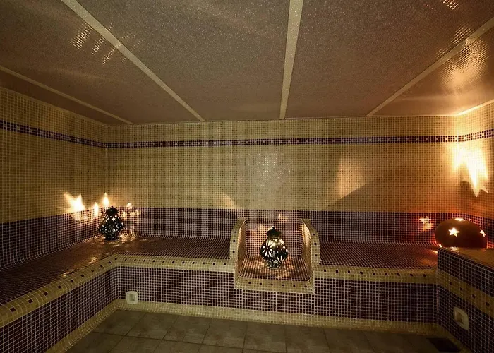 Apartment Dans L'aile Du Chateau 130m2 6 Personnes