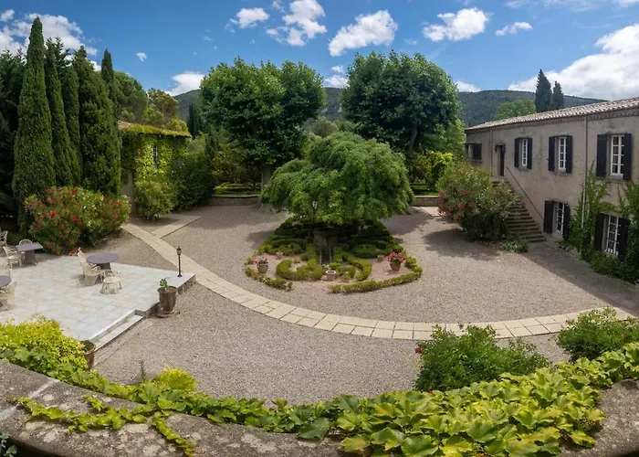 Dans L'aile Du Chateau 130m2 6 Personnes Apartment